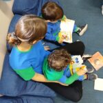 Los chicos y chicas de la sala de 2 ya disfrutan de los encuentros especiales.