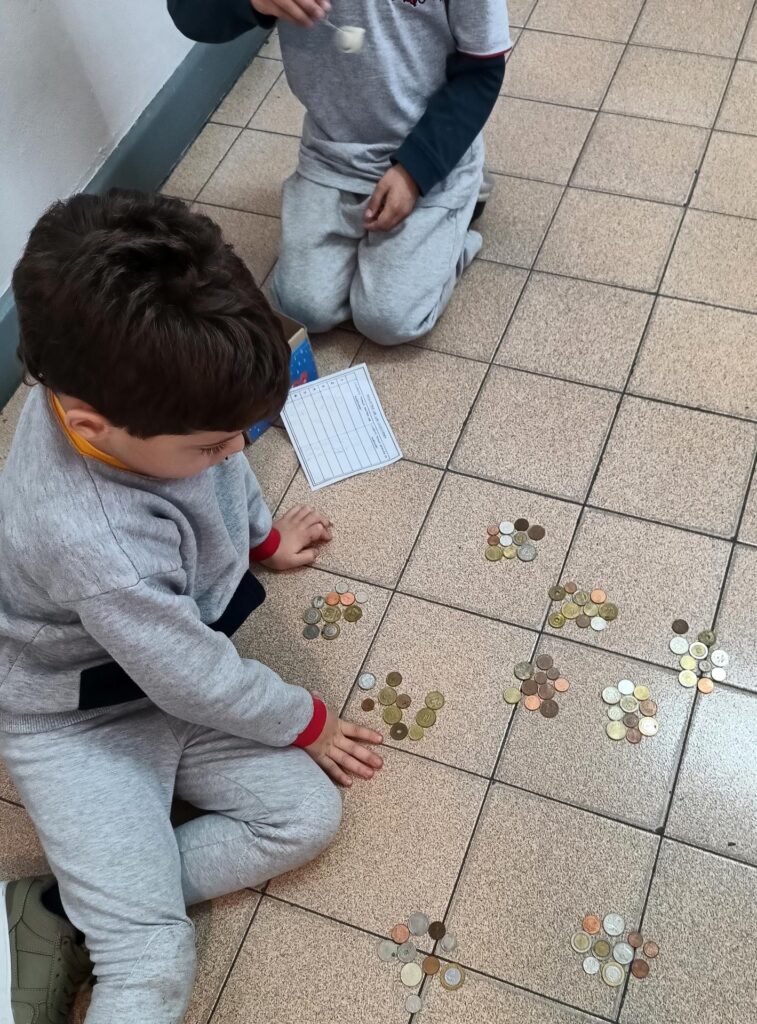 Desde el área de Matemática, a partir del proyecto “Las colecciones”