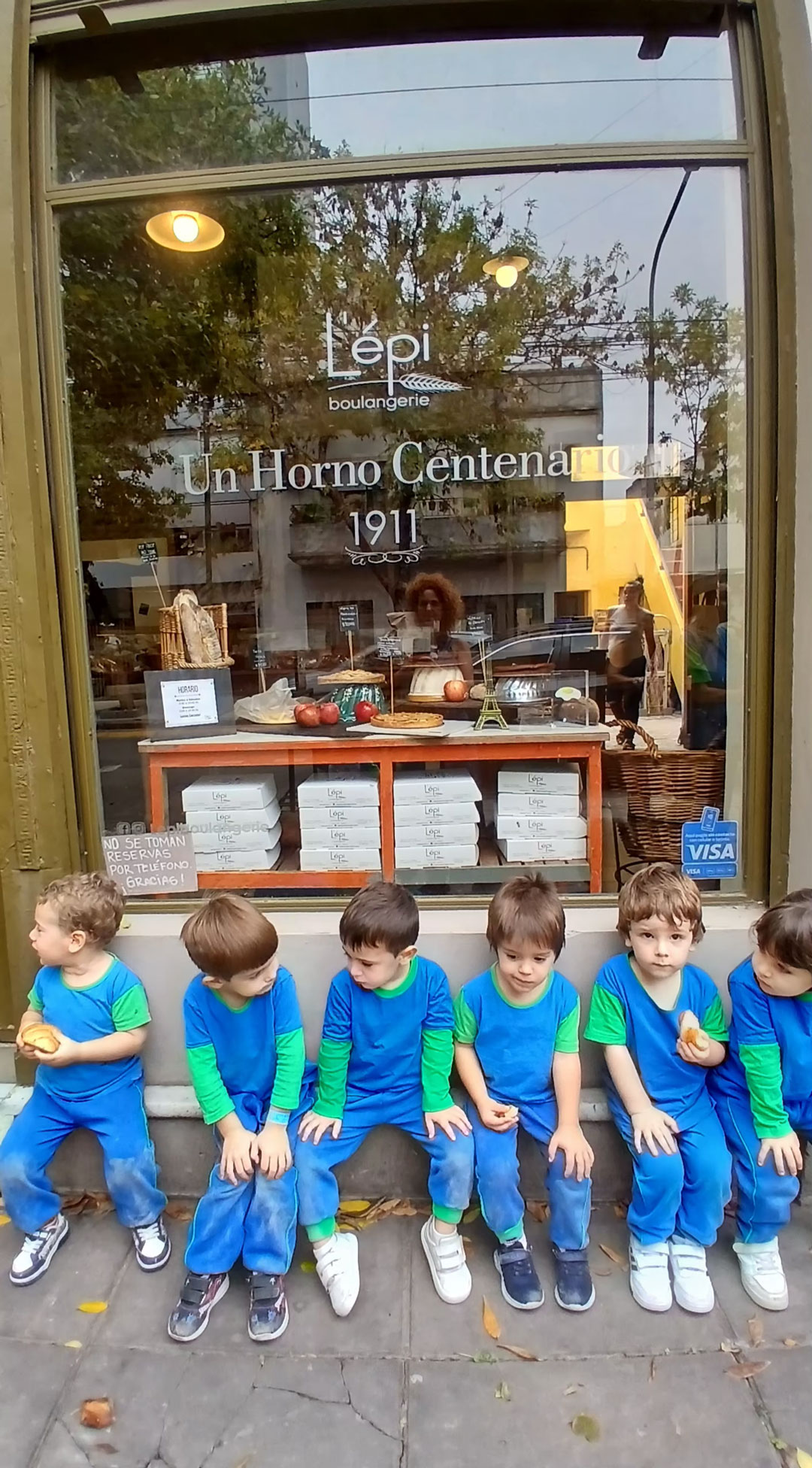 ¡A la panadería! Primera salida del año...